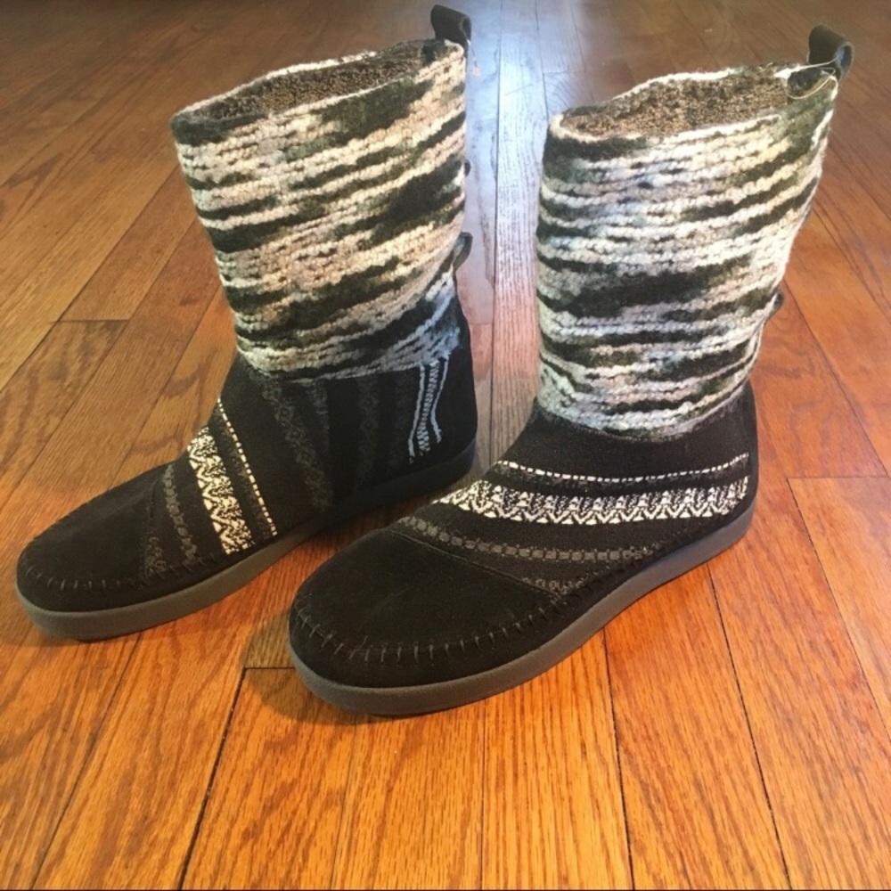 Toms Women Nepal Knit Black Sued Sweater Boots